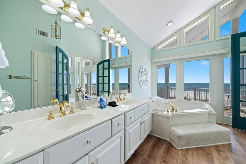 Oceanfront/Zero Steps To Beach/Views/4Br 海湾海岸 外观 照片